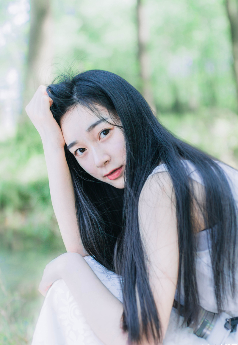 溃散的船只陈到这边已经完全失去了掌控，战线也从一开始的胶着到现在开始向四面八方扩散开去。